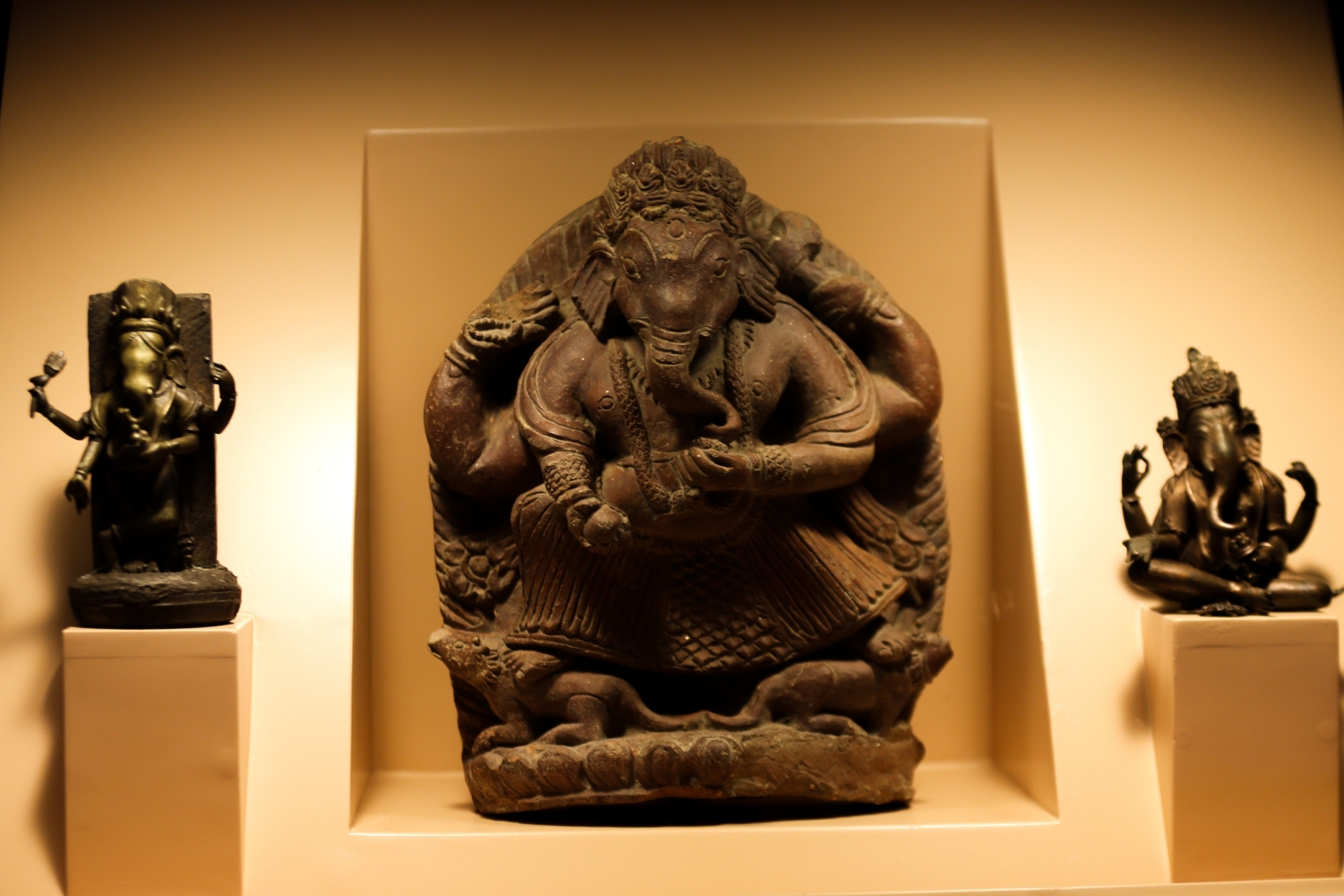 A portal into Patan’s past and present Page 6-7 #1025 NT