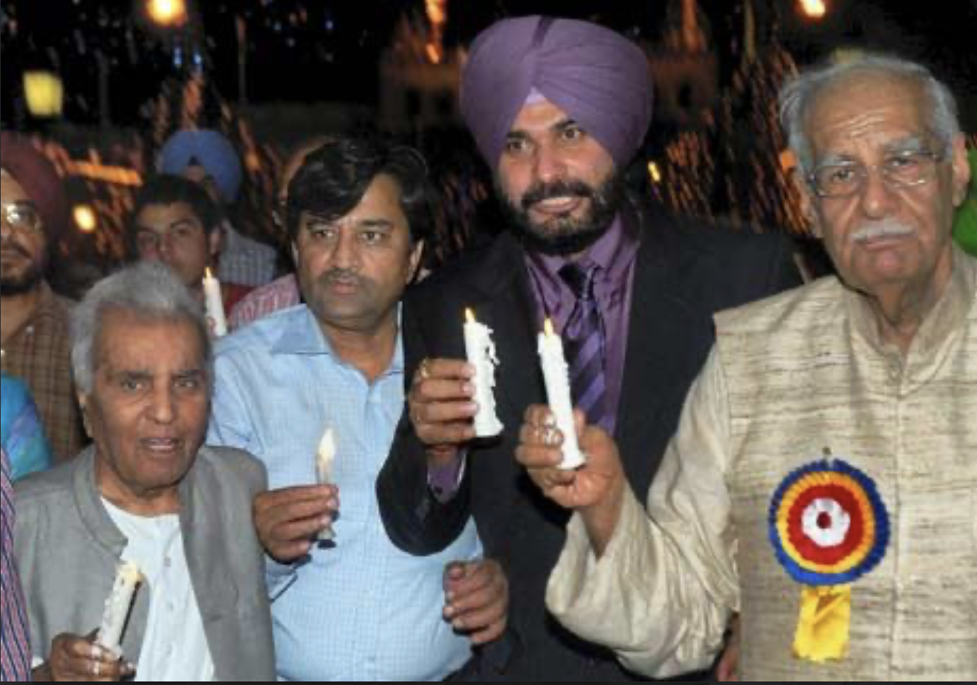 Rajendra Sachar, Kuldip Nayar and Navjot Singh at the Wagah-Attari border for a joint India-Pakistan candle vigil. Nayar died in 2018. The ceremony is being held again after a long gap.