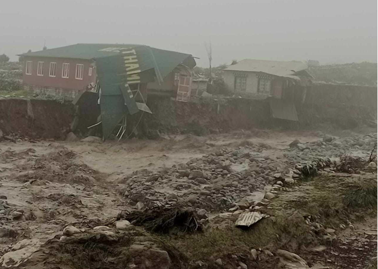 Thame flash flood NT 4