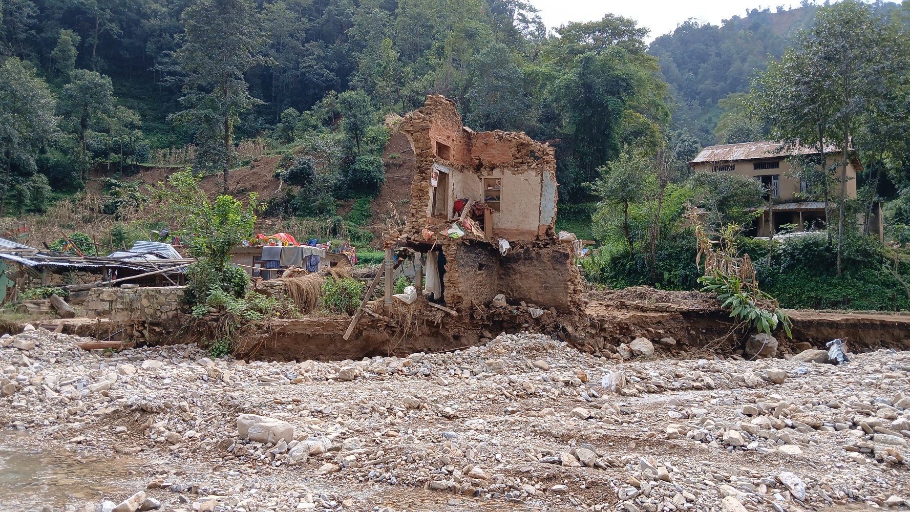 Politicians and cronies blamed for Kavre floods NT