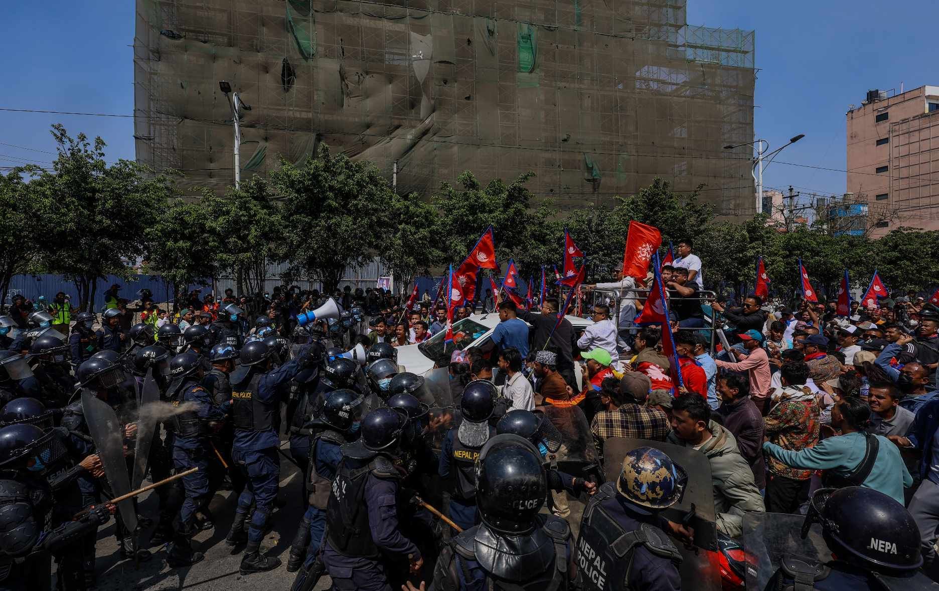 Pro-monarchy protests 28 March NT