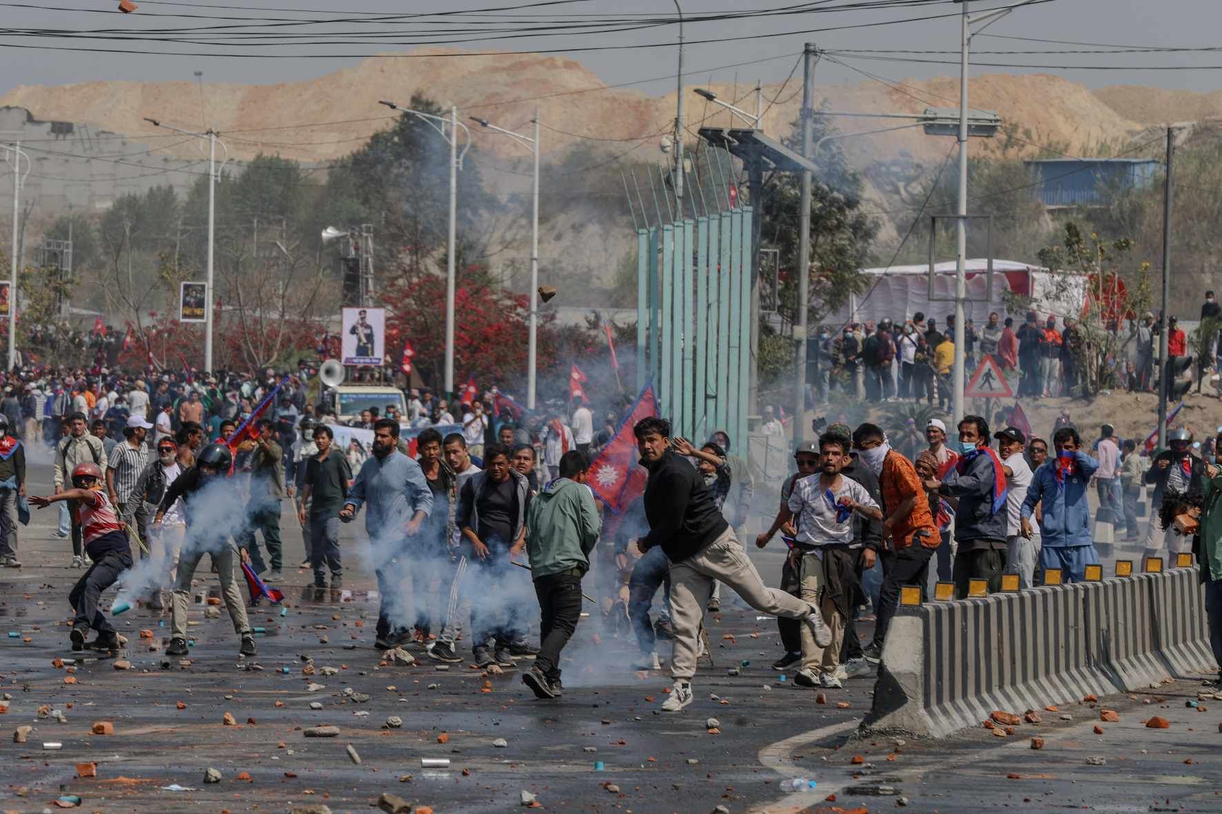 Pro-monarchy protests 28 March NT