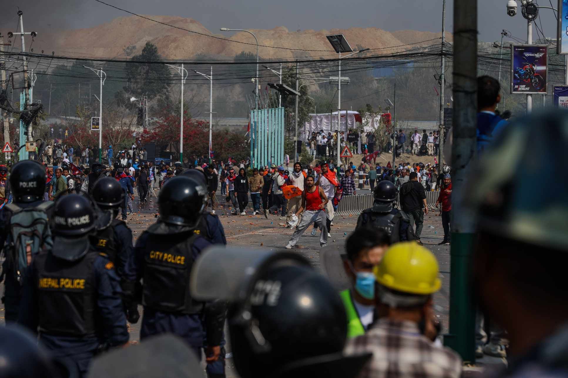 Pro-monarchy protests 28 March NT