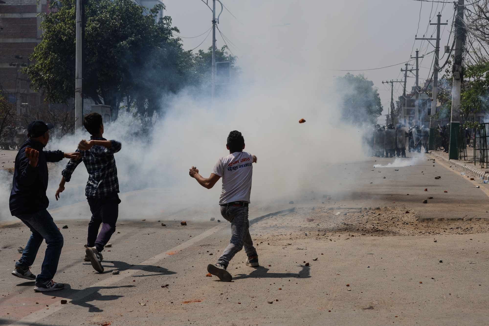 Pro-monarchy protests 28 March NT