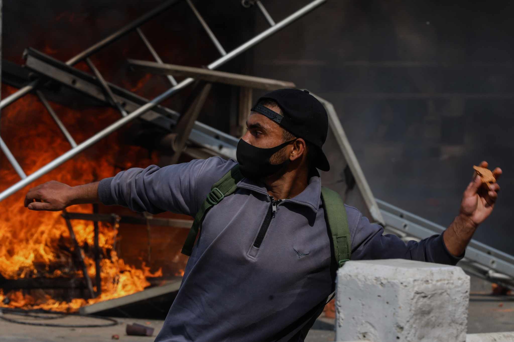 Pro-monarchy protests 28 March NT