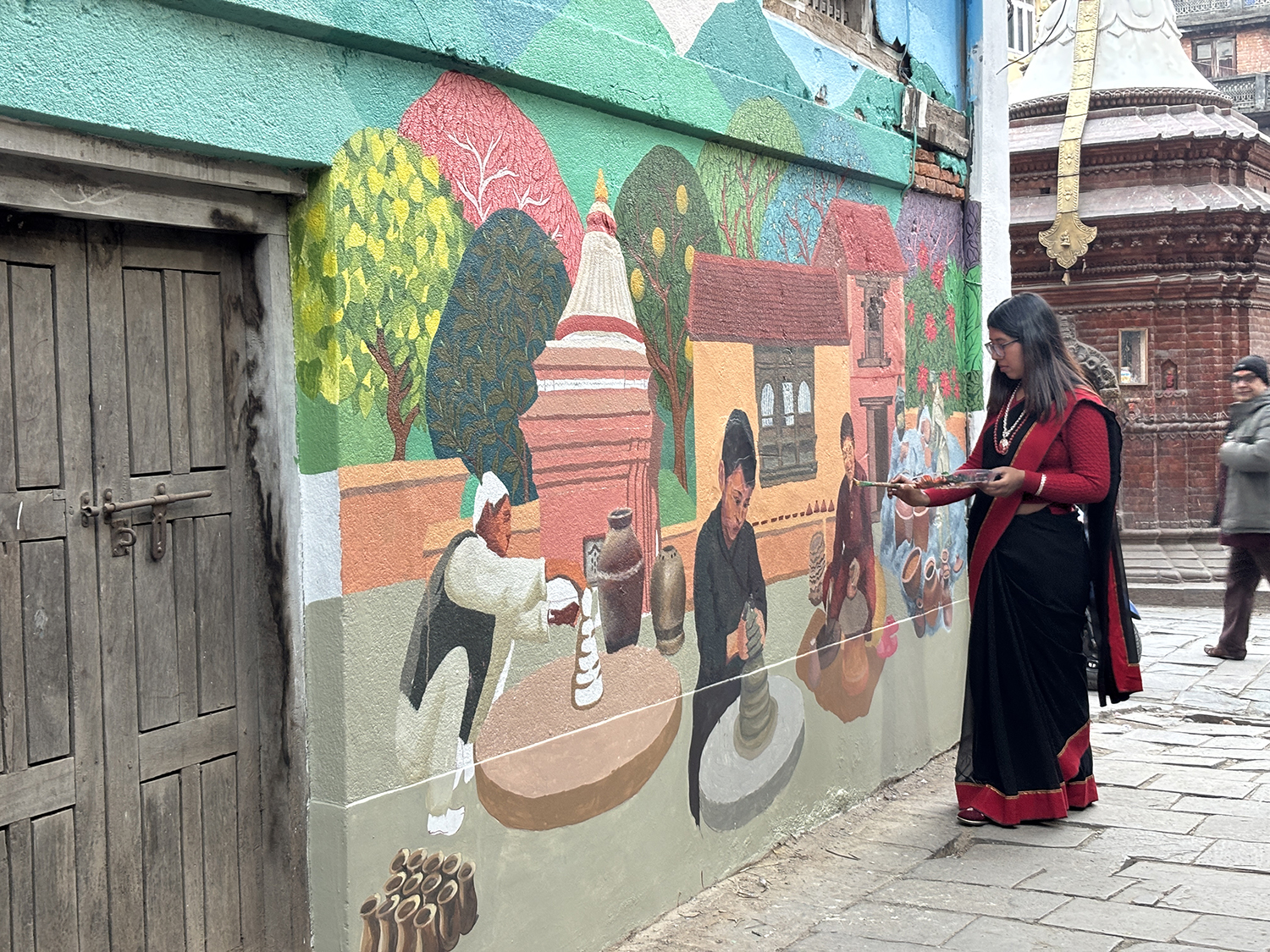 women mural artists