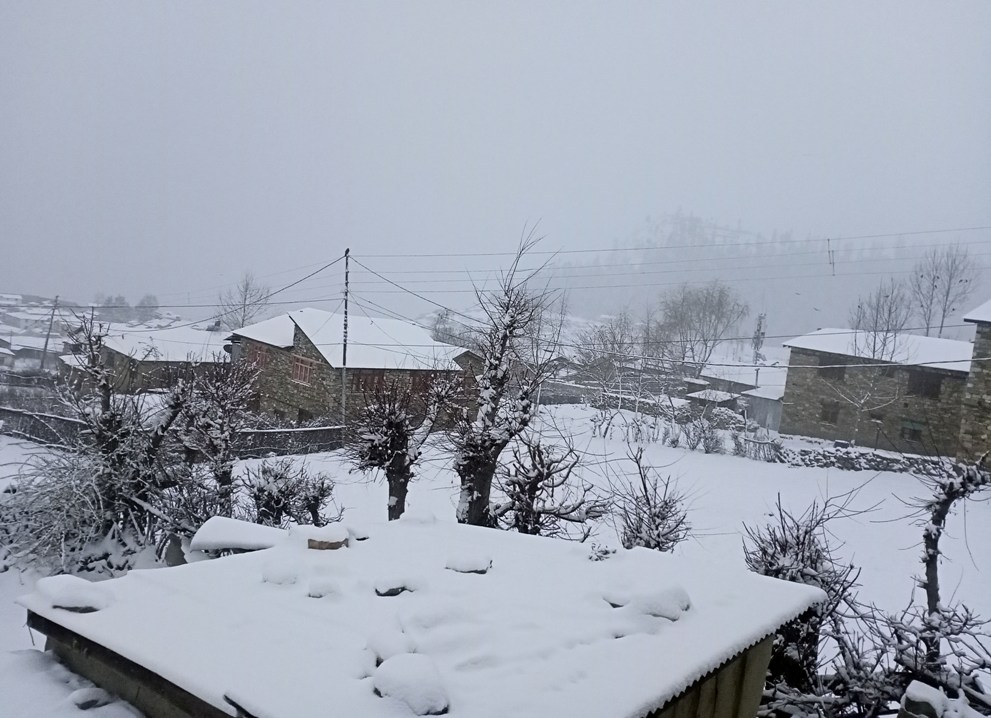Snowfall over Simikot