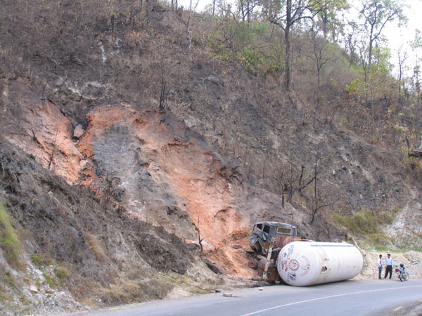 A LPG "bullet" tanker came to grief near Daunne and set half the mountain on fire.