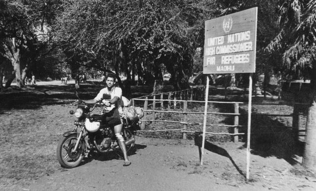 Stephen at Madhu IDP camp 1987 Pic: Stephen Champion