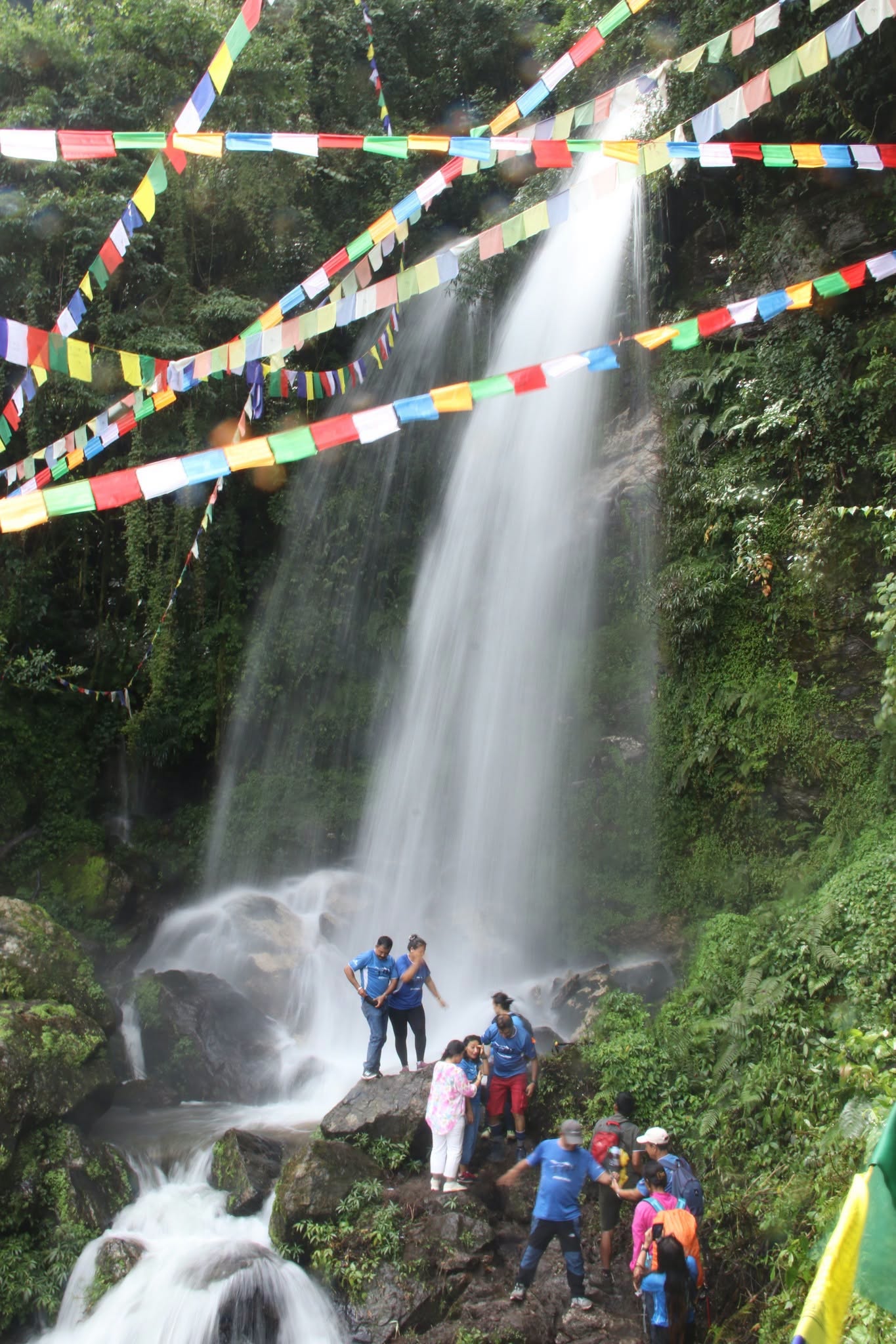 Pangsom waterfall hike