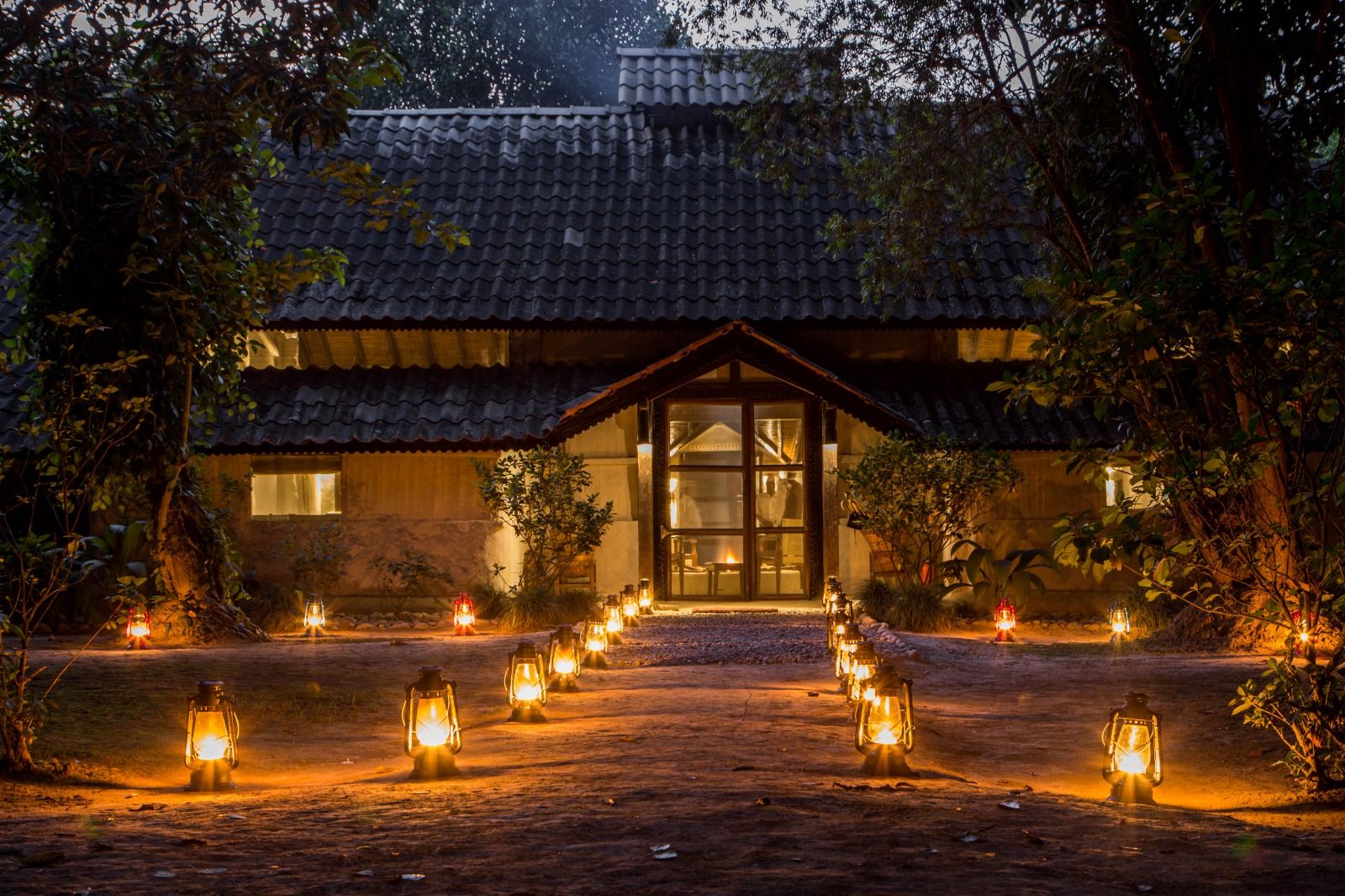 Tiger tops tharu lodge chitwan