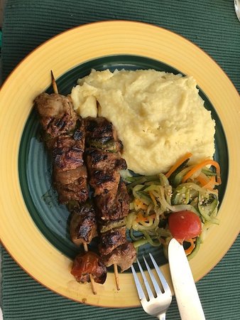 Chezcaroline