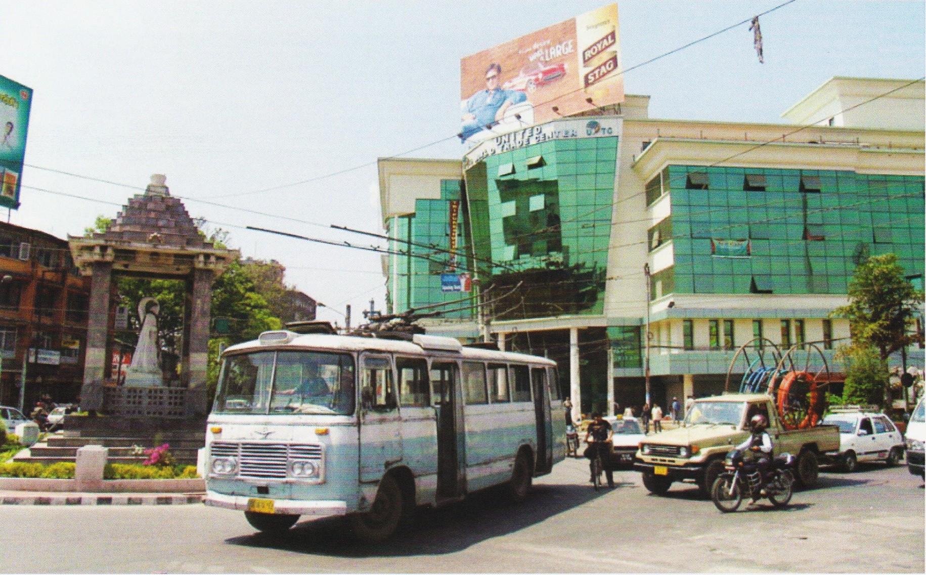 Trolley bus 10
